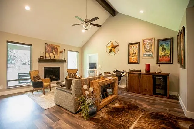 176 Lakeview Cir — Photo 4
