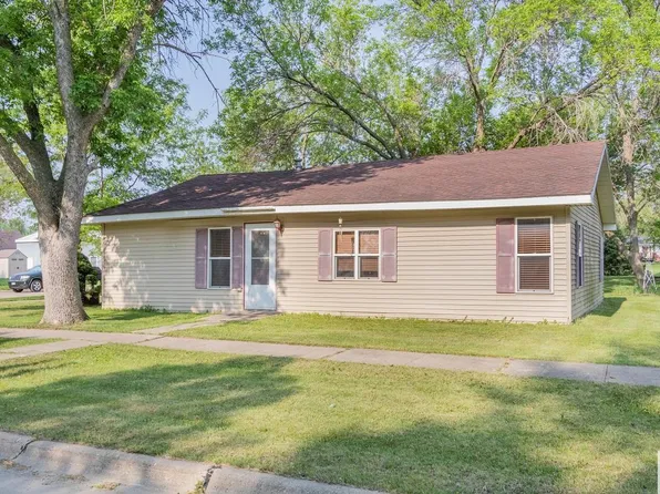 100 Diamond St, Onawa, IA 51040