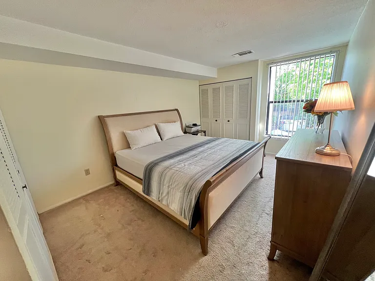 2 Shrewsbury Green Dr #I — Photo 26