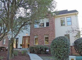 150 Fairway Landings Dr, Canonsburg, PA