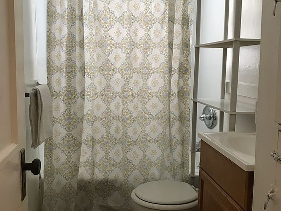 2nd image of 274 Amherst St APT 6