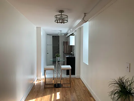 Rented by Metro Prop NY Corp | media 7