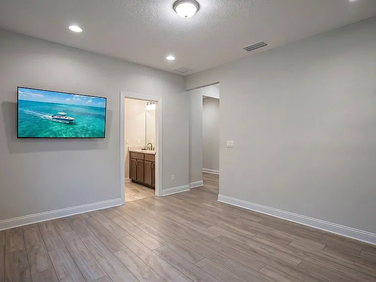 79 Stansbury Ln — Photo 11