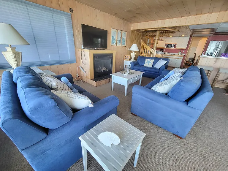 Main floor living room
