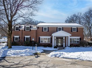 50 Camelot Ct, Pittsburgh, PA