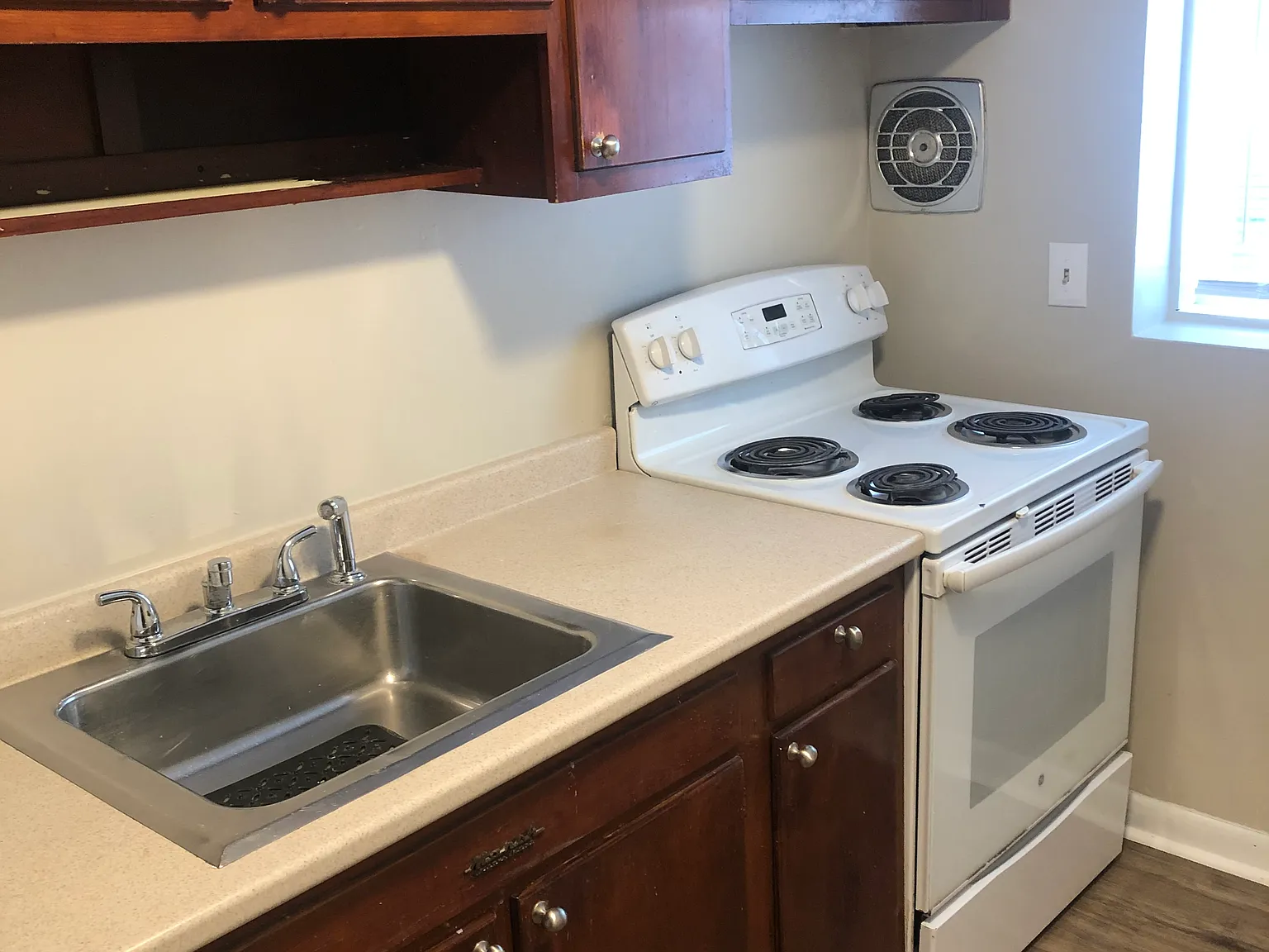 1 bed, $1,825 — Photo 2