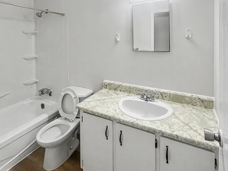 45 Kleisinger Cres — Photo 13