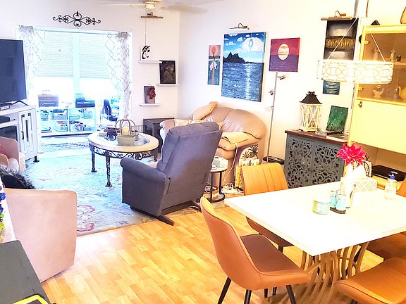 4th image of 2515 NE 1st Court #209