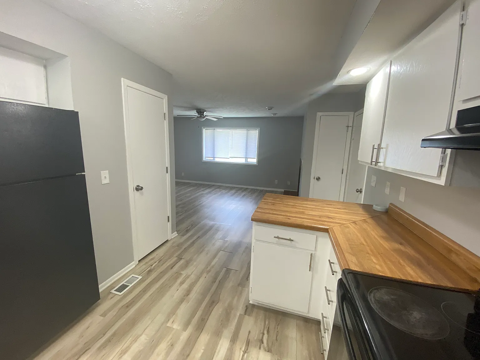 2 bed, 1222 sqft, $1,399 — Photo 4