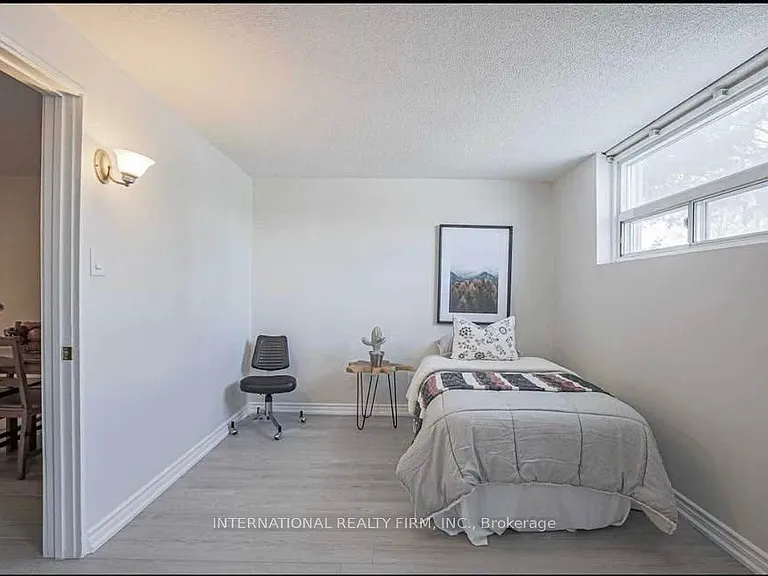 130 Amberjack Blvd #LOWER — Photo 3