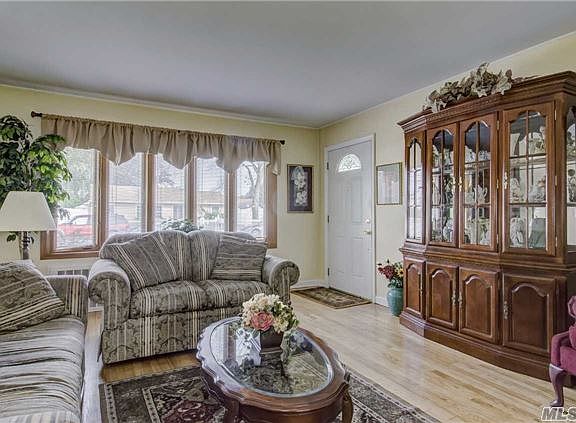 4th image of 6 Queen St