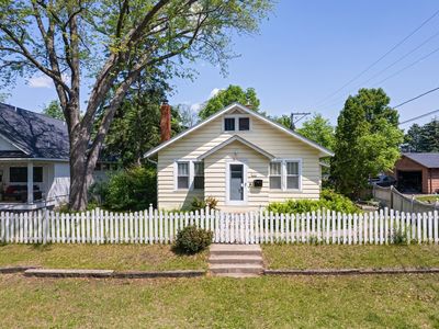 2245 8th St, White Bear Lake, MN, 55110