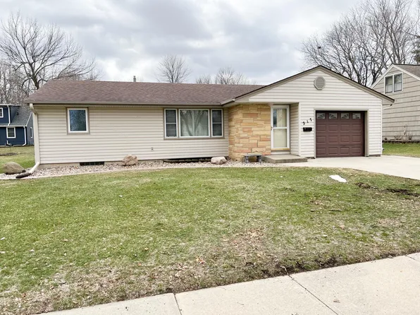 217 Clary St W, Worthington, MN 56187