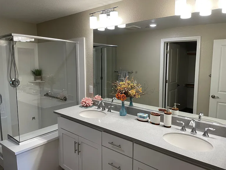 Mahuron Cir — Photo 9