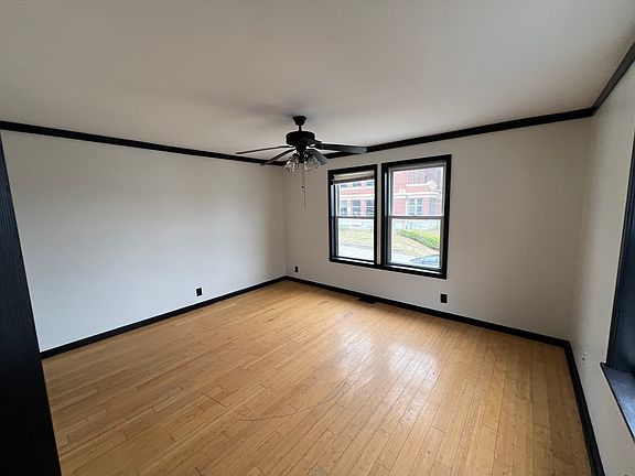 5th image of 5013 Wesley Ave #2