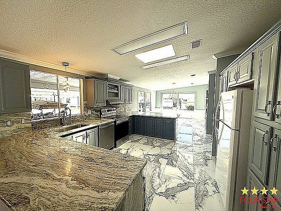 5th image of 291 Costa Rica #312