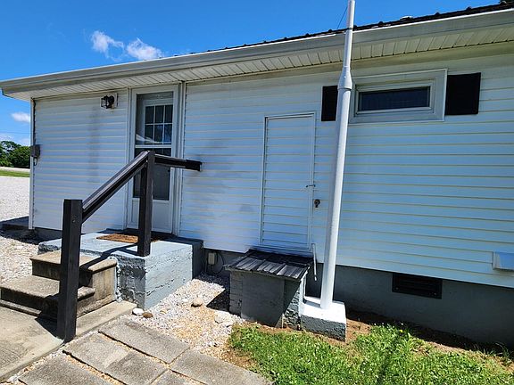 5th image of 2562 Brooksville Germantown Rd