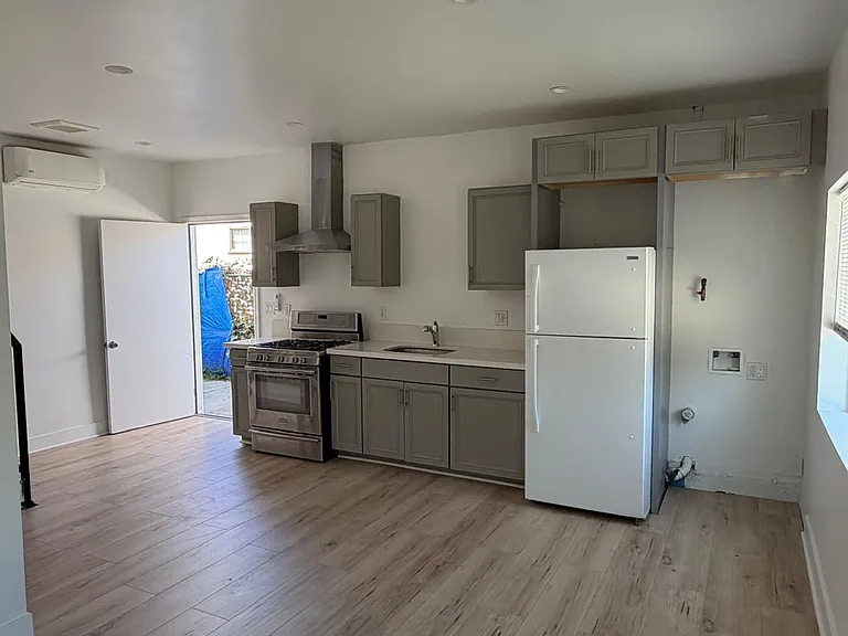 20760 Bassett St — Photo 1