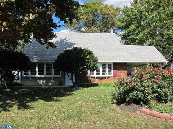 2834 Neptune Rd, Philadelphia, PA 19154