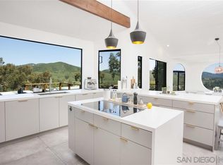 20744 Elfin Forest Rd, Escondido, CA 92029