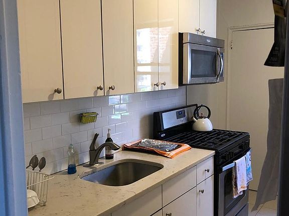 5th image of 10850 71st Ave APT 5F