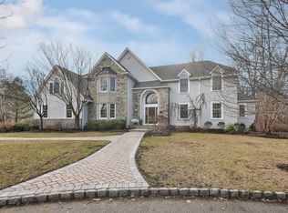 5 Lucy Ct, Pompton Plains, NJ 07444