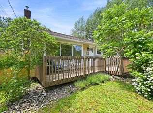 21 Lewis Dr, Bedford, NS B4B 1C1