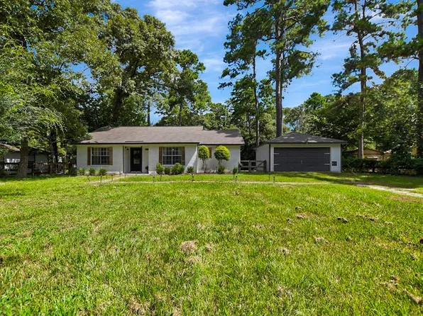 281 Greenbriar Dr, Magnolia, TX 77355