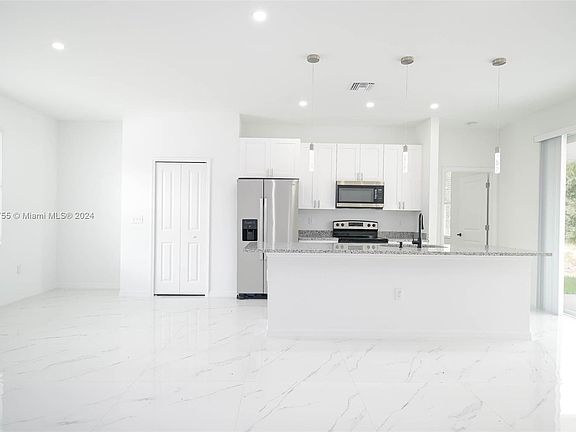 5th image of 3014 53rd St W