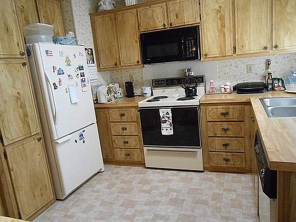 2nd image of 603 Hickory Hl