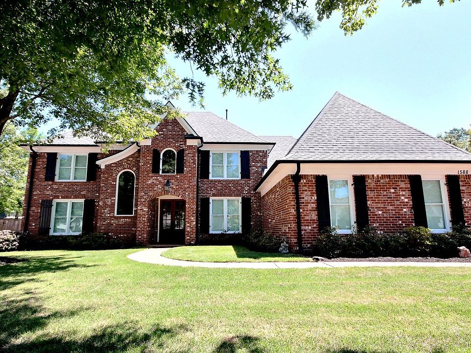 1st image of 1588 Brackenshire Ln