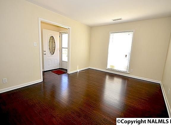 4th image of 3800 Williamsburg Dr NW