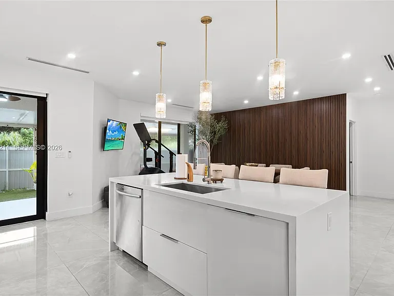 3634 SW 156th Ct — Photo 14
