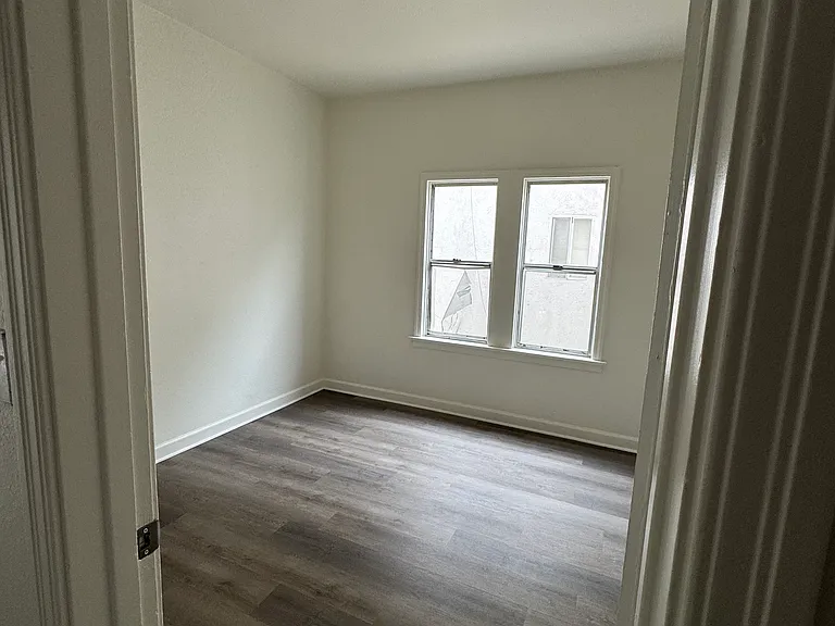 6434 Stafford Ave — Photo 6