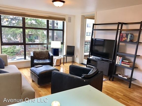 4th image of 4116 California Ave SW APT 203