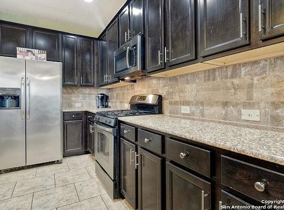 5th image of 513 Whittmen Ave