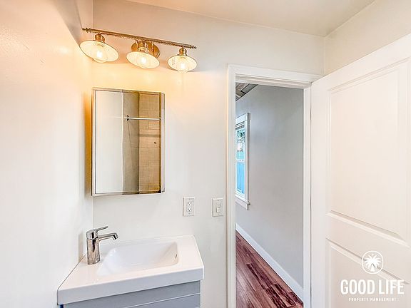 5th image of 4043 Highland Ave #0