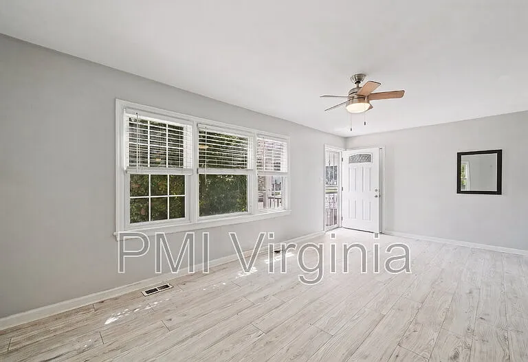 9 Laurel Dr — Photo 6