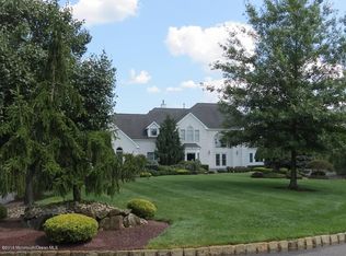 9 Delaney Ct, Manalapan, NJ 07726