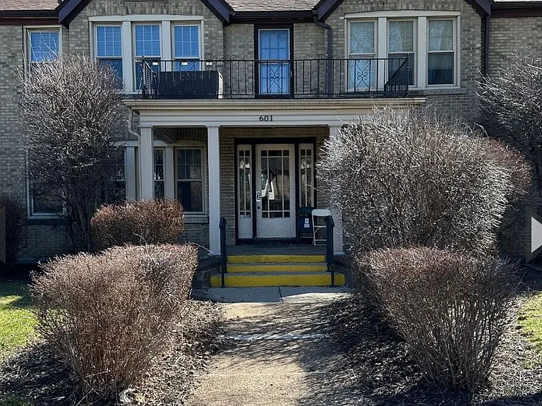 Colvin Gardens Apartments — Photo 1