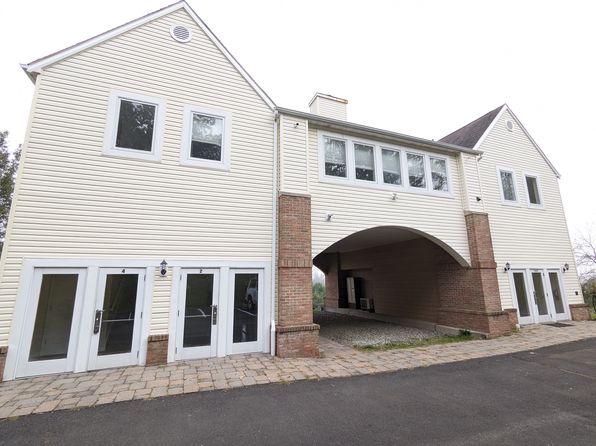 115 Imperial Dr #201