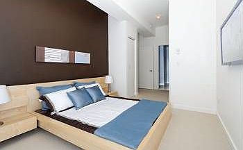 2nd image of 330 13th St #201