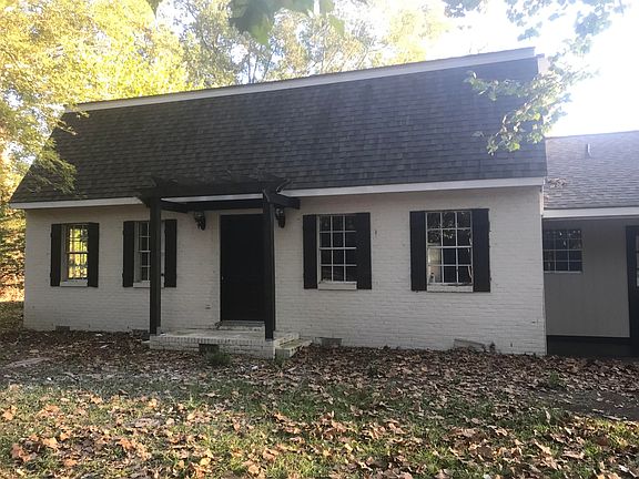 2nd image of 214 Hickory Dr