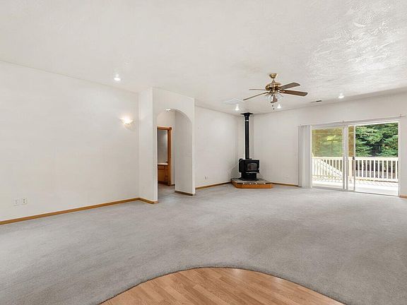4th image of 54 Stafford Rd
