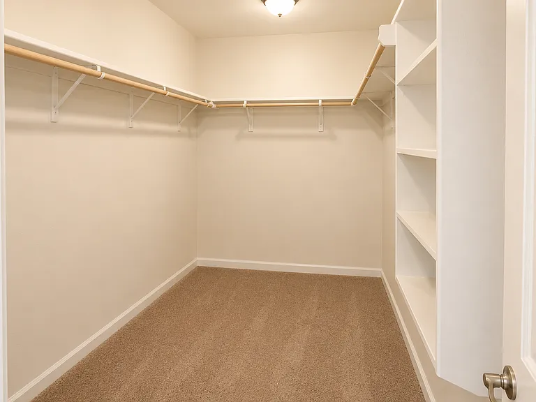 1418 Gardenia Ln — Photo 10