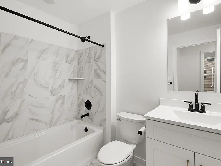 1631 Blacksmith Way #214-B — Photo 34
