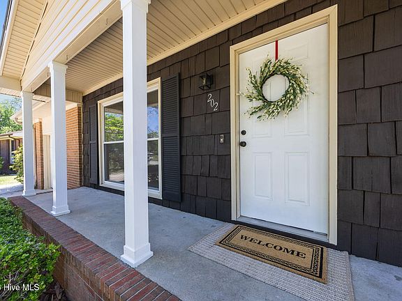 5th image of 202 Stratford Road