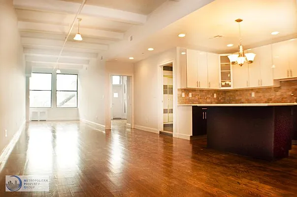 Rented by Metropolitan Property Group | media 38