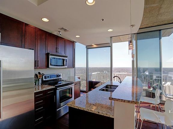 Kitchen / Balcony door