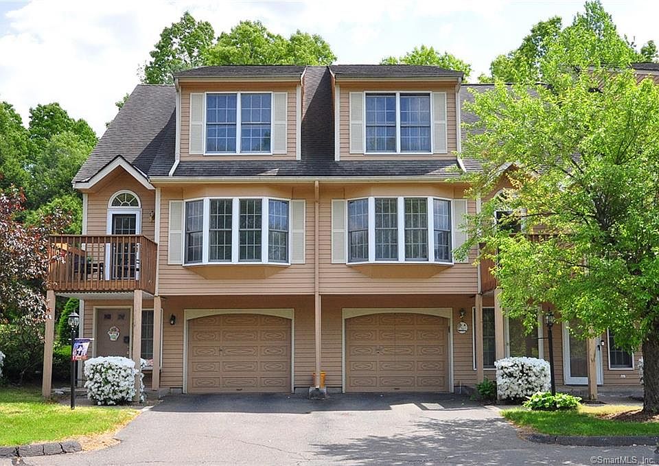 1st image of 55 Fox Hollow Dr #55